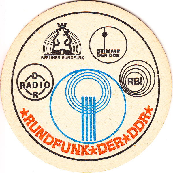 Abgewickelter Rundfunk der DDR mit RBI auf einem Bierdeckel | Foto: Jörg Wagner