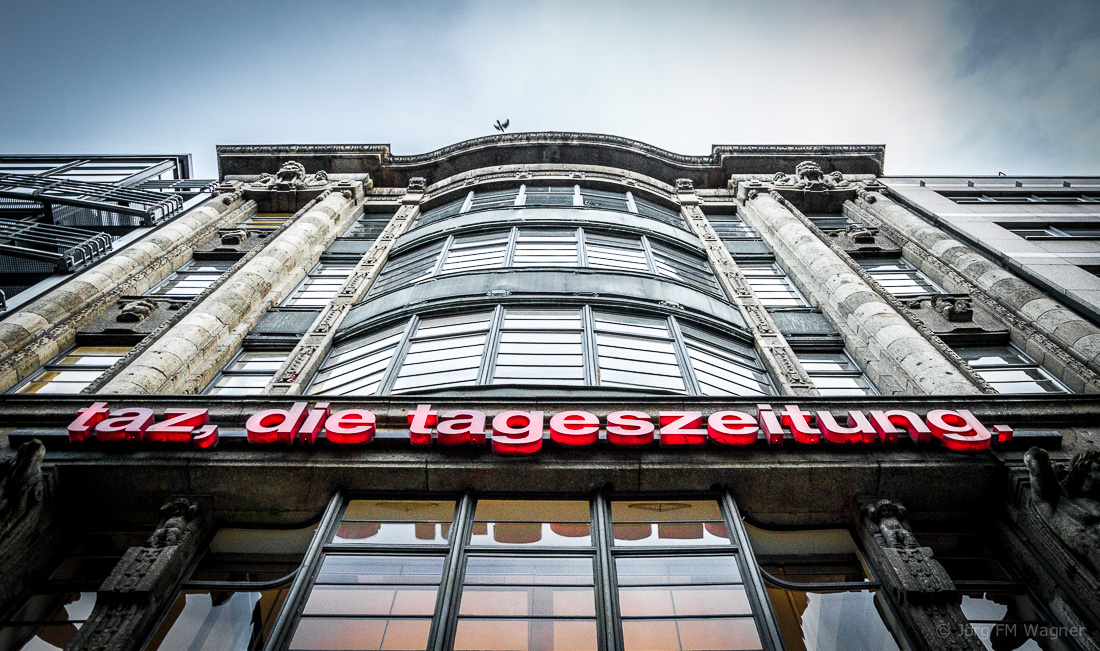 taz-Redaktions-Gebäude in der Berliner Rudi-Dutschle-Straße | Foto: © Jörg Wagner